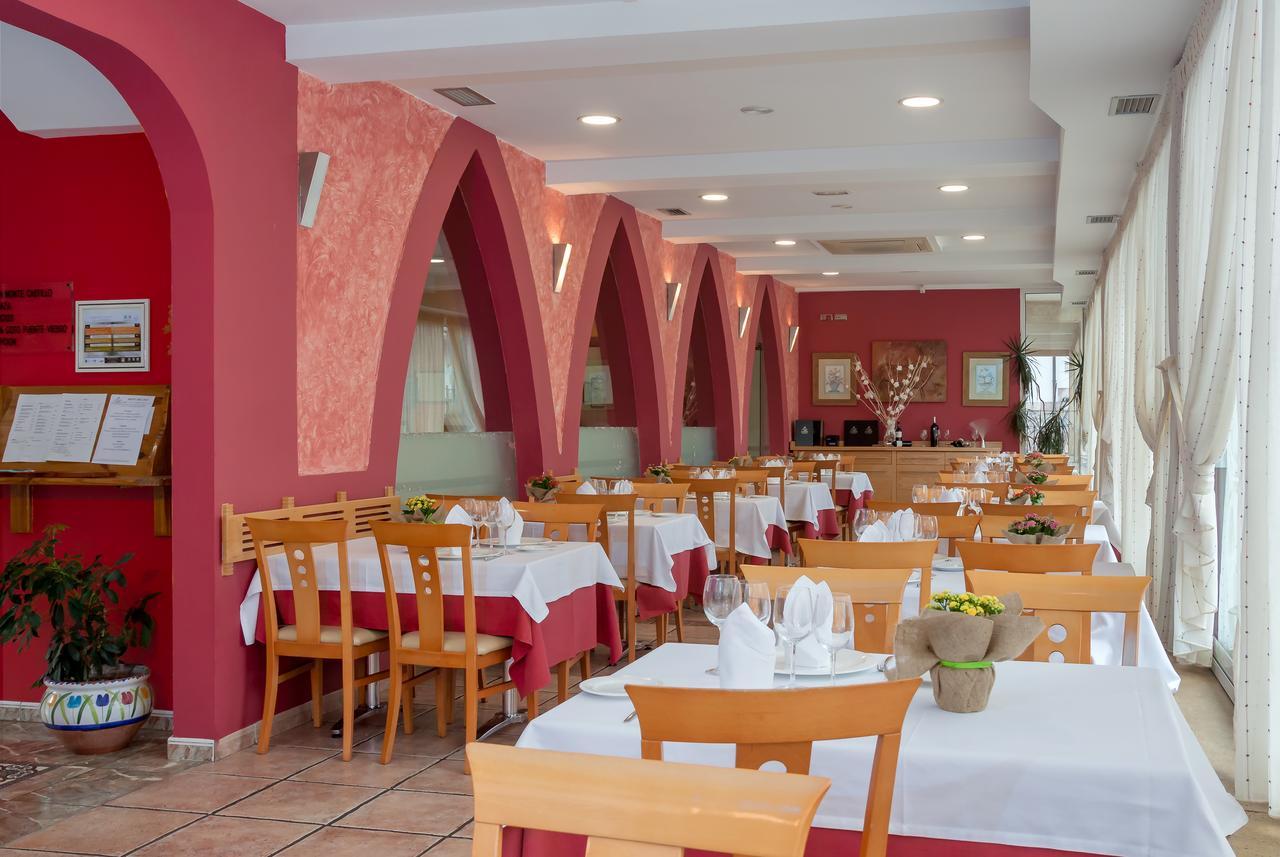 Hotel La Terraza De Puente Viesgo Bagian luar foto