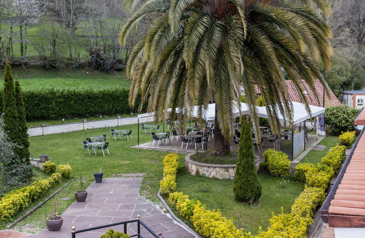 Hotel La Terraza De Puente Viesgo Bagian luar foto